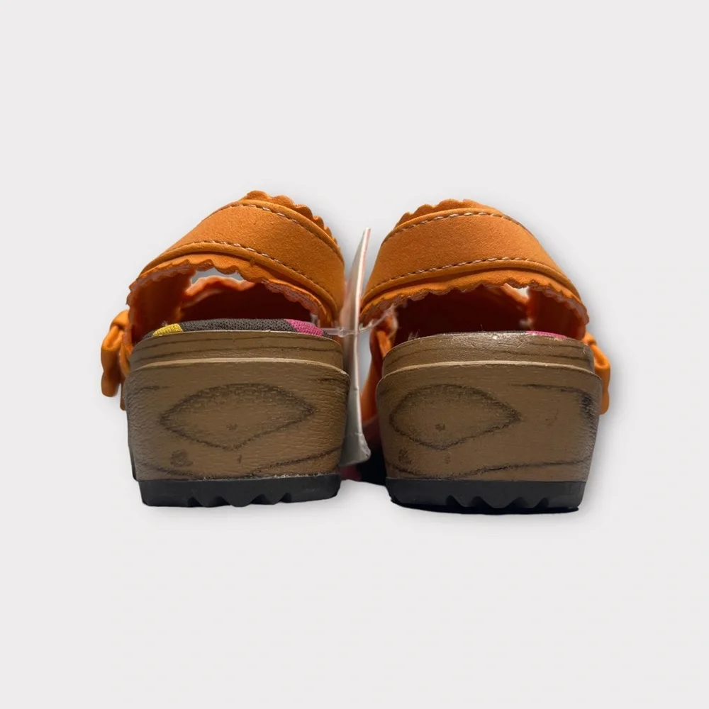 Gymboree Vintage 2007 Orange Platform Clogs - Picture 2 of 5